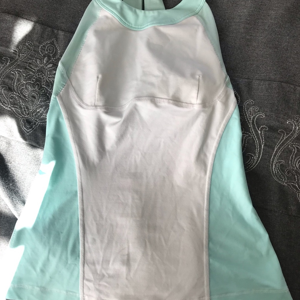 Lululemon sports top size small